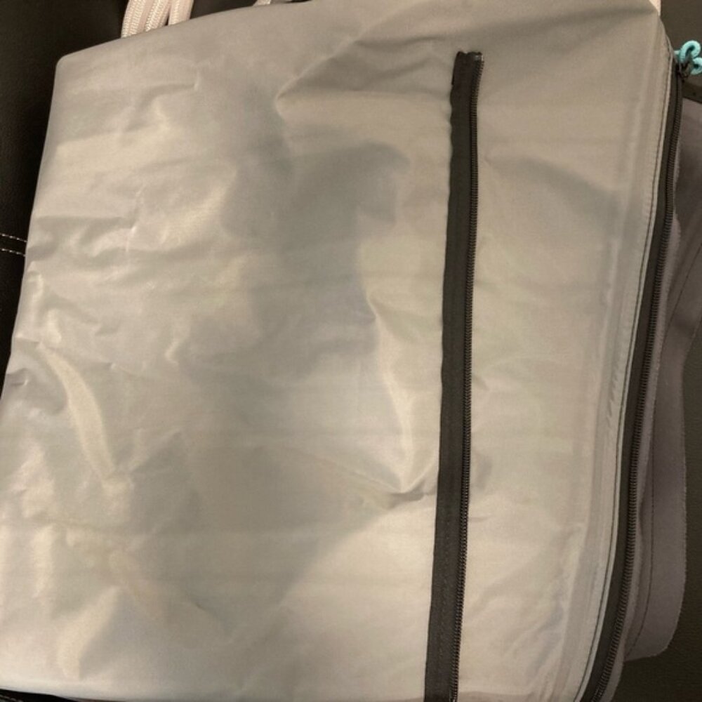 Gray Travel Bag with Zipper